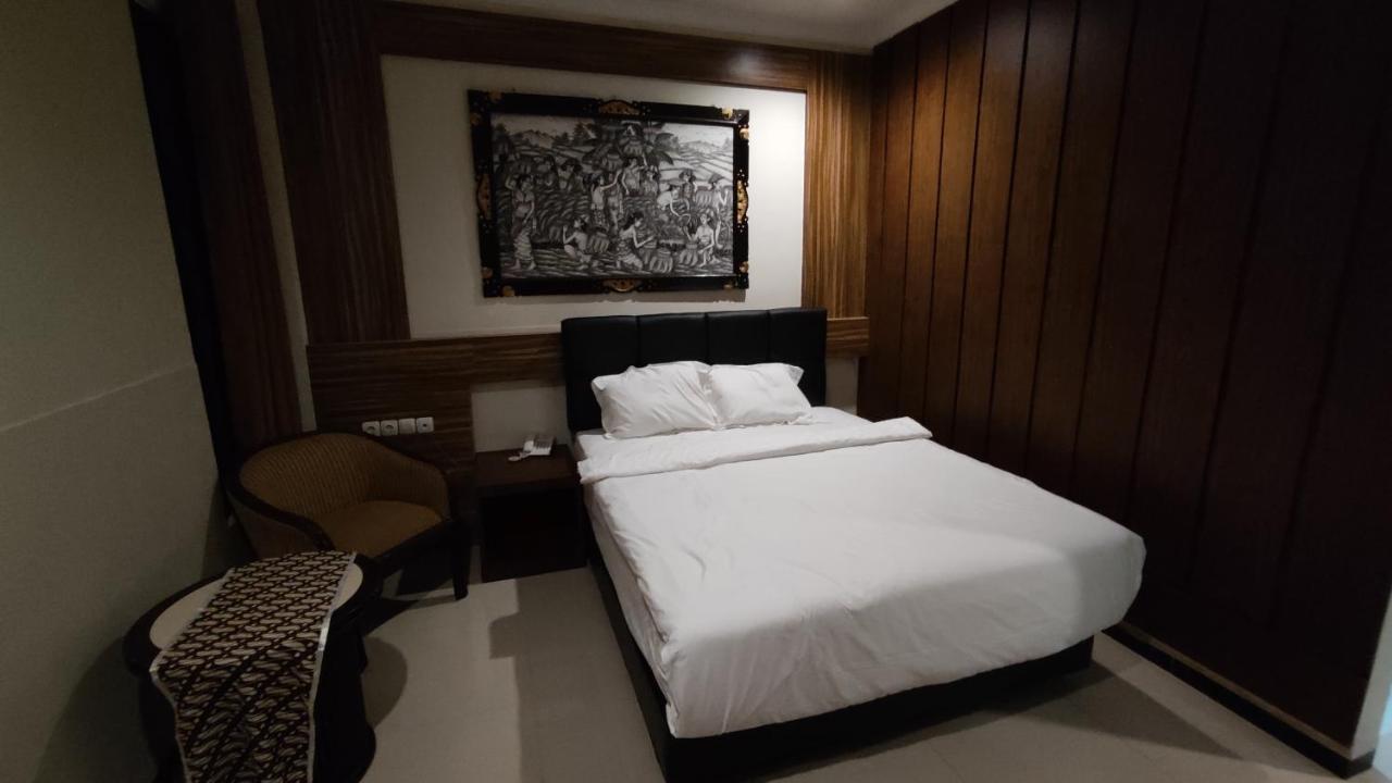 Mirabell Hotel & Convention Hall 말랑 외부 사진